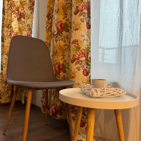 Cozy Place For Nights 普罗夫迪夫