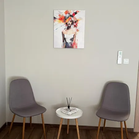 Cozy Place For Nights